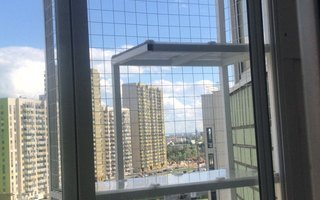 решетка антикошка для защиты от выпадения домашних животных с местом для отдыха